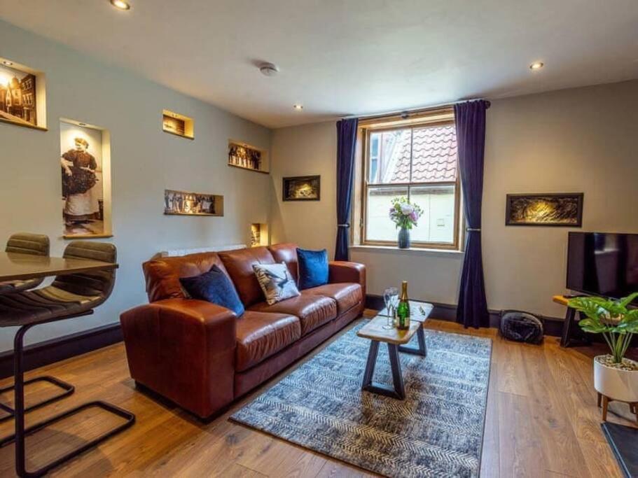 One Over Eight - Luxury One Bed Apartment Whitby Esterno foto
